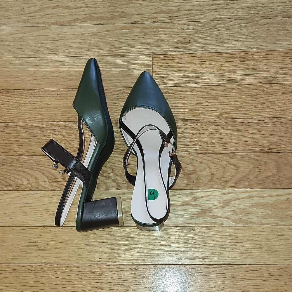NWT Shoes Size 7